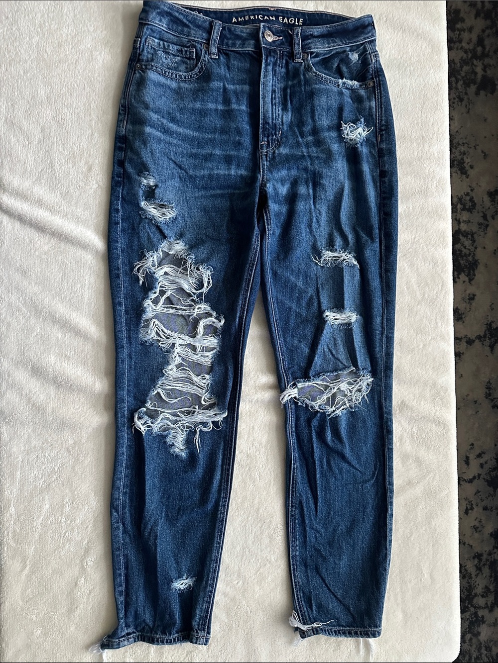 American Eagle Outfitters Dark Blue Mom Jeans size 6